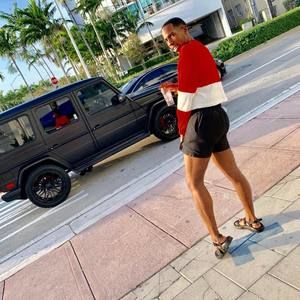 Meet your Posher, Detrae